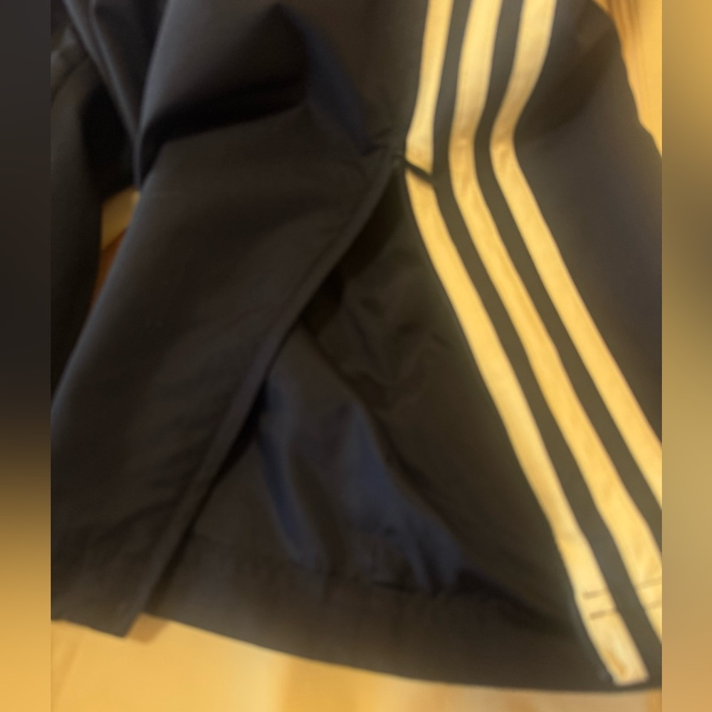 Women’s Adidas XL windsuit - Picture 12 of 13